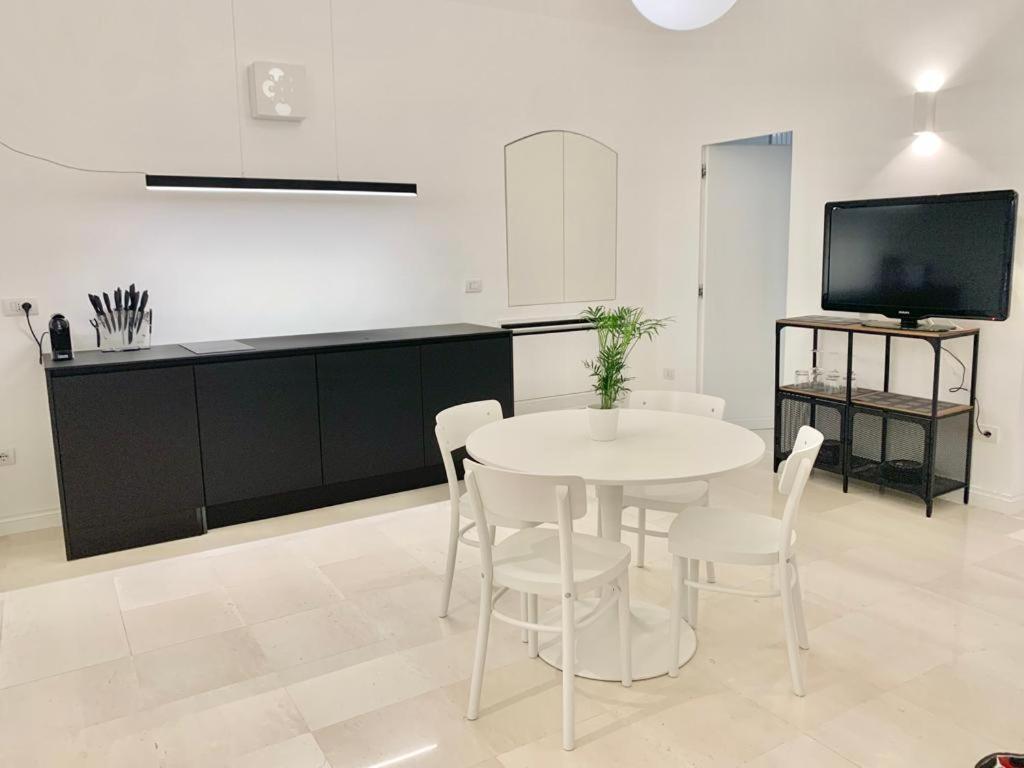 Federiciano White House - Bari Center Apartment Exterior photo